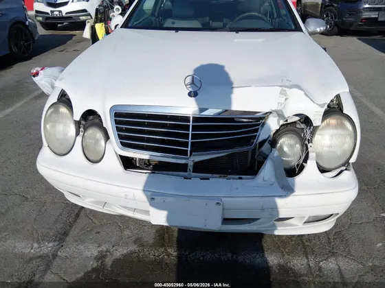 2000 Mercedes-Benz CLK-Class