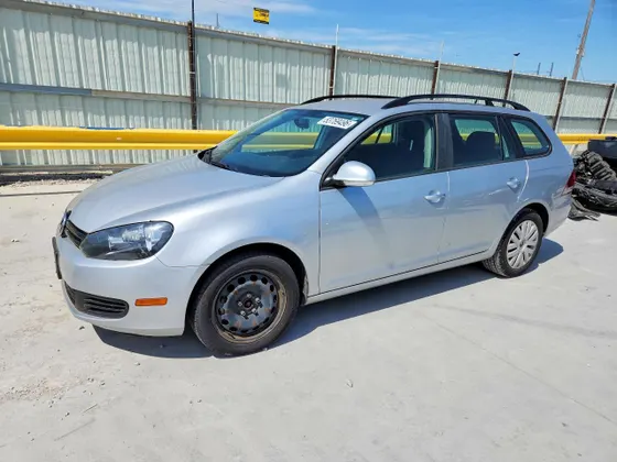2013 Volkswagen Jetta SportWagen SE w/Sunroof