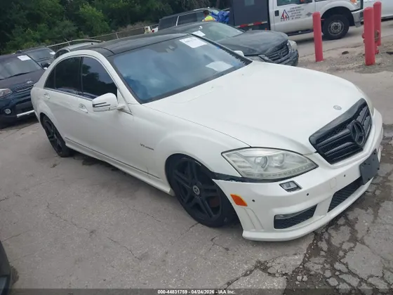 2011 Mercedes-Benz S-Class S 63 AMG