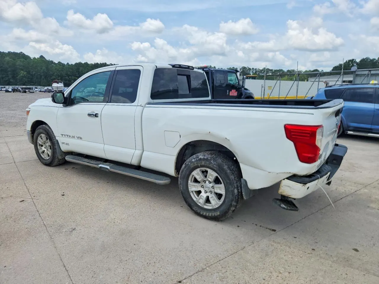 2019 Nissan Titan SV