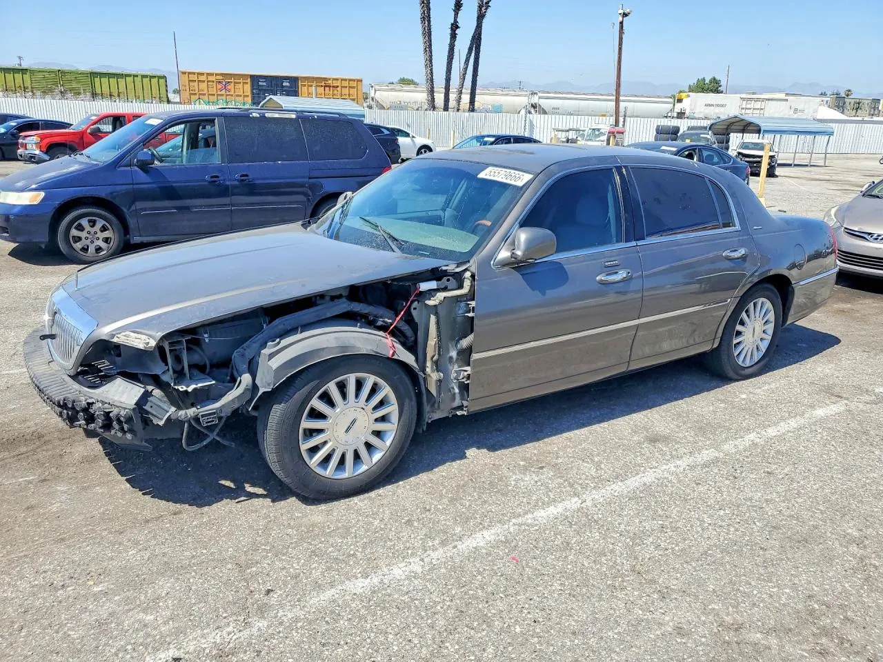 2004 Lincoln Town Car Ultimate