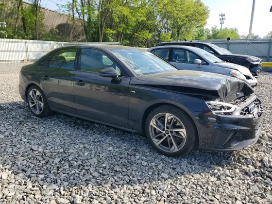 2025 Audi A4 Sedan S line Premium