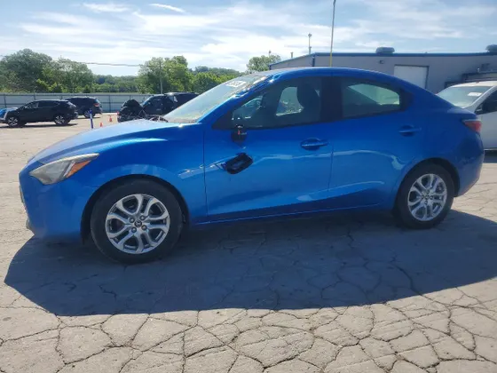 2017 Toyota Yaris iA