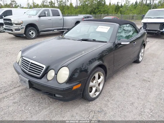 2000 Mercedes-Benz CLK-Class