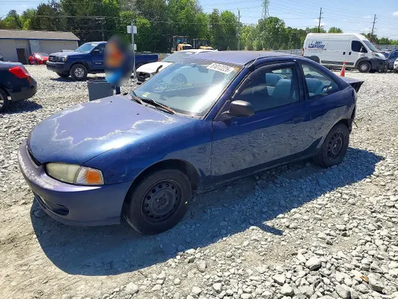 2002 Mitsubishi Mirage DE