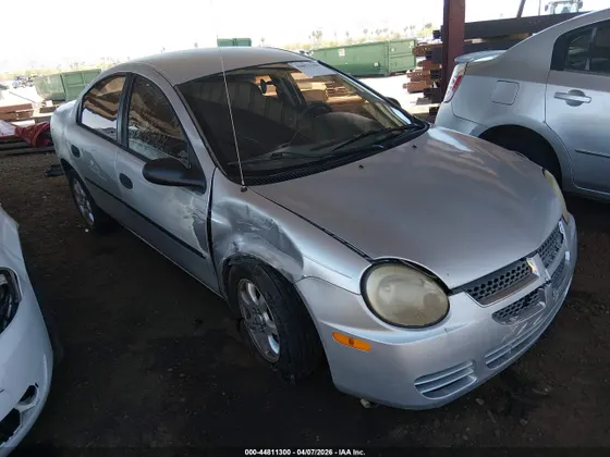 2004 Dodge Neon SE