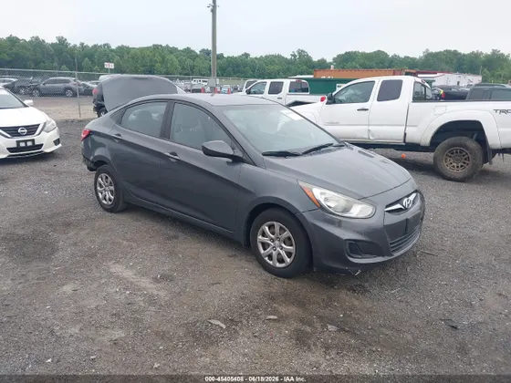 2012 Hyundai Accent GLS