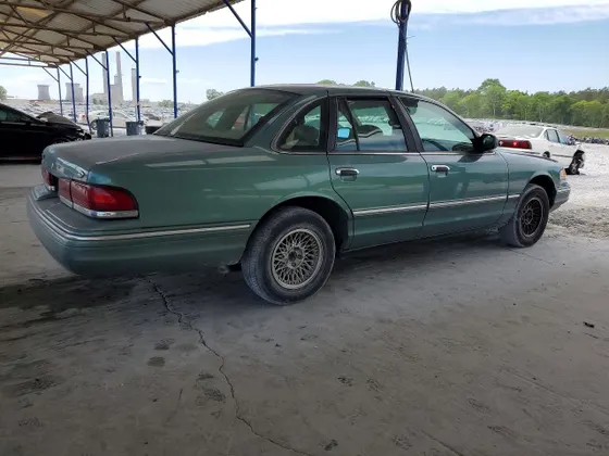1997 Ford Crown Victoria LX