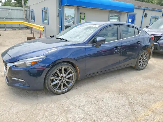 2018 Mazda Mazda3 4-Door Grand Touring