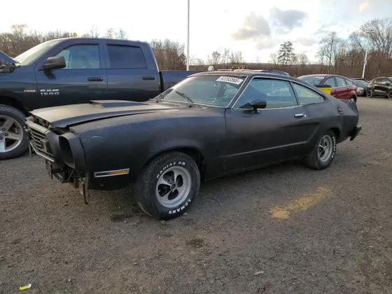 1977 Ford Mustang