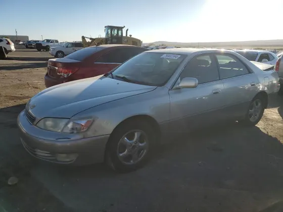 1997 Lexus ES 300 Luxury Sport Sdn ES
