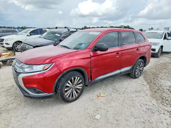 2020 Mitsubishi Outlander ES