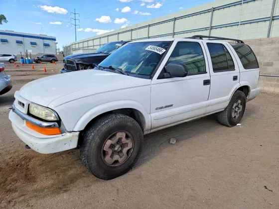 2004 Chevrolet Blazer LS