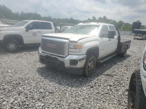 2015 GMC Sierra 3500HD available WiFi K3500