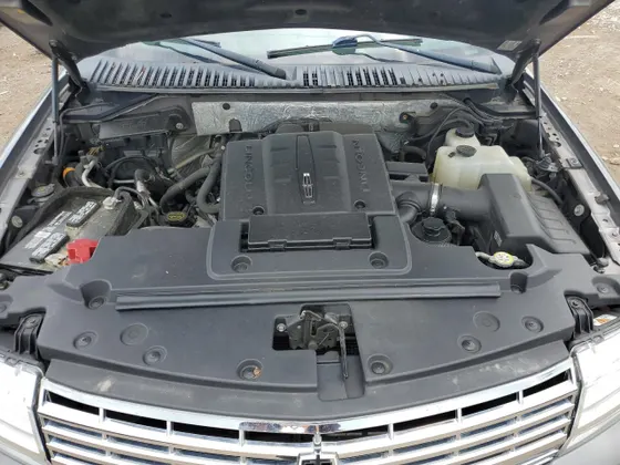 2012 Lincoln Navigator