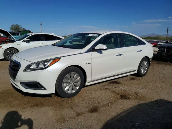2016 Hyundai Sonata Hybrid SE