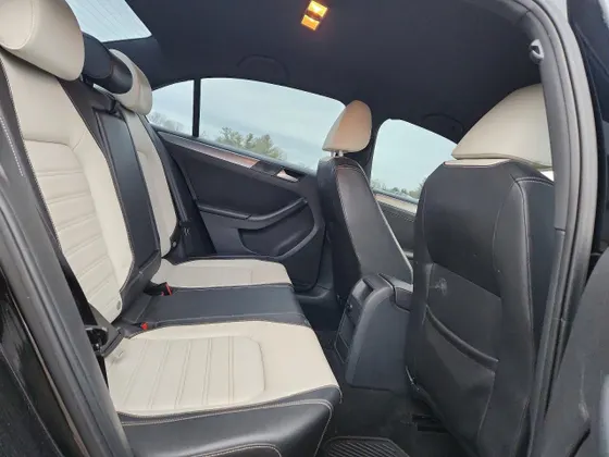 2016 Volkswagen Jetta Sedan 1.8T Sport
