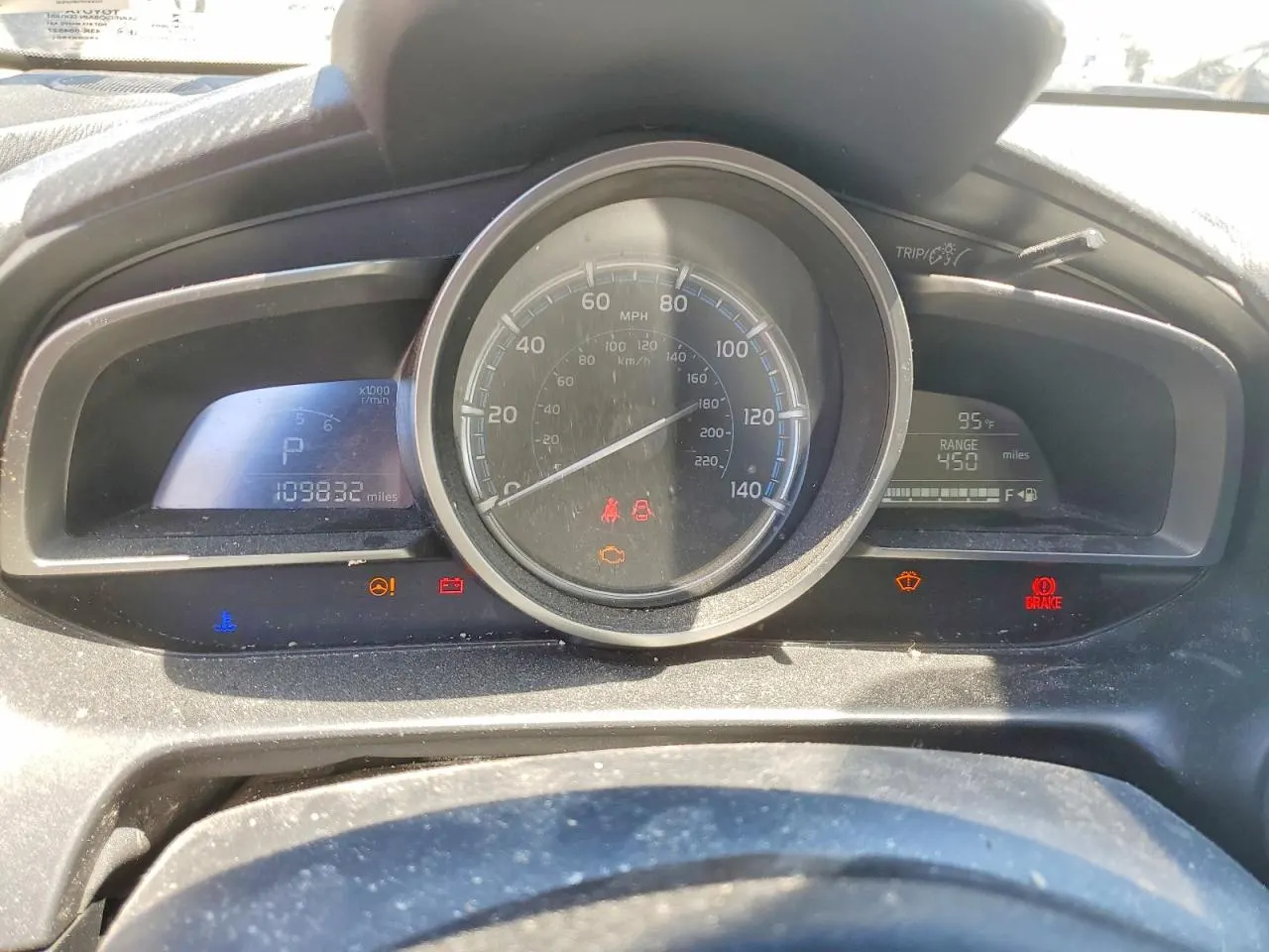 2020 Toyota Yaris Hatchback LE