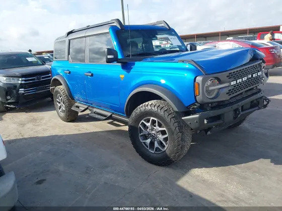 2023 Ford Bronco Badlands