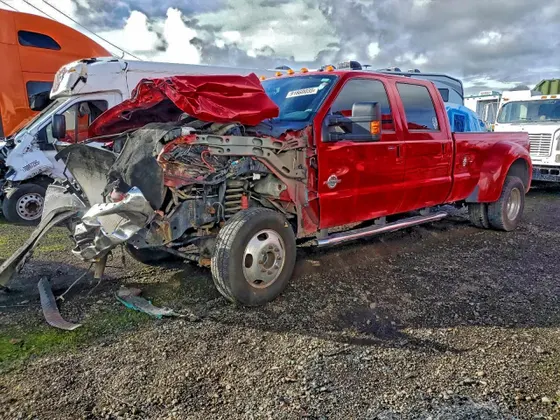 2012 Ford Super Duty F-350 DRW Lariat