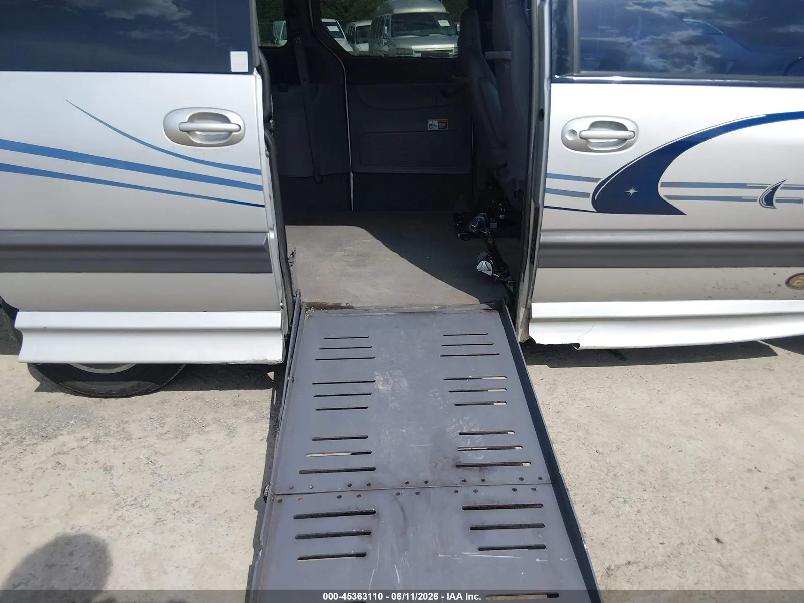 2000 Plymouth GRAND VOYAGER SE