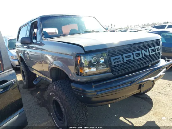 1992 Ford Bronco Custom