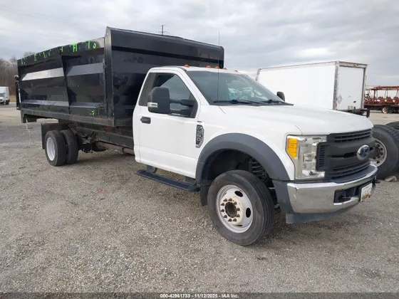 2017 Ford Super Duty F-550 DRW XL