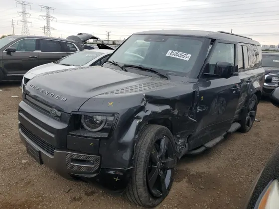 2024 Land Rover Defender X-Dynamic SE