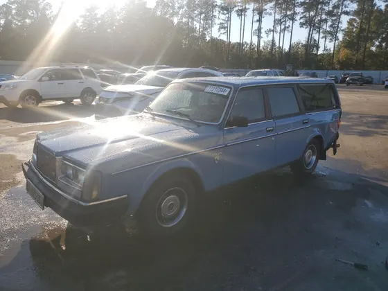 1985 Volvo 240 DL DL