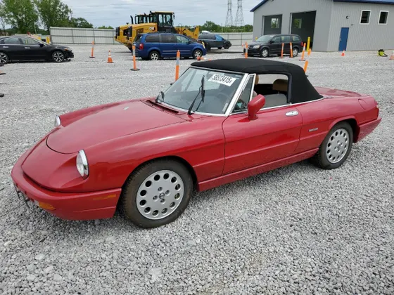 1991 Alfa Romeo Spider VELOCE