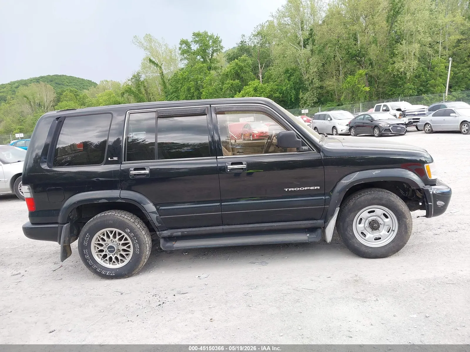 2000 Isuzu Trooper S