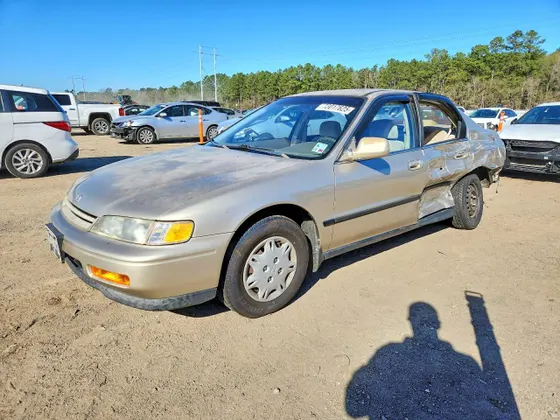 1995 Honda Accord Sdn LX