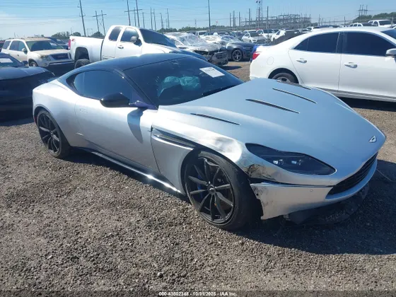 2019 Aston Martin DB11 AMR