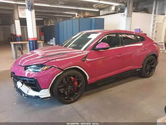 2024 Lamborghini Urus Performante