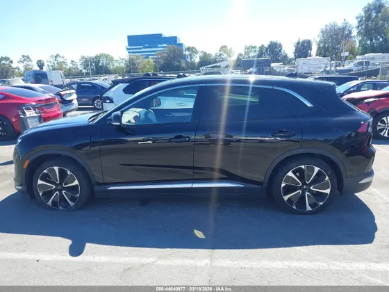 2023 VinFast VF 8 Plus