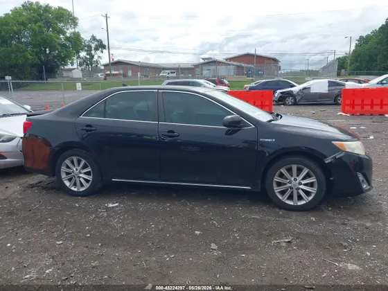 2012 Toyota Camry Hybrid XLE