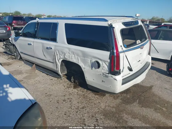 2019 Cadillac Escalade ESV Luxury