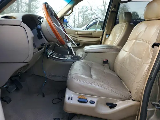 2002 Lincoln Navigator