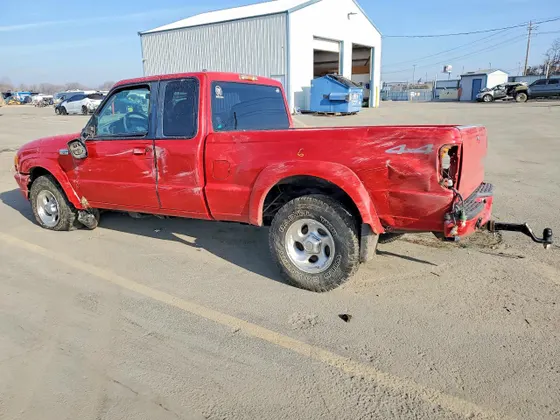 2002 Mazda B-Series 4WD Truck SE