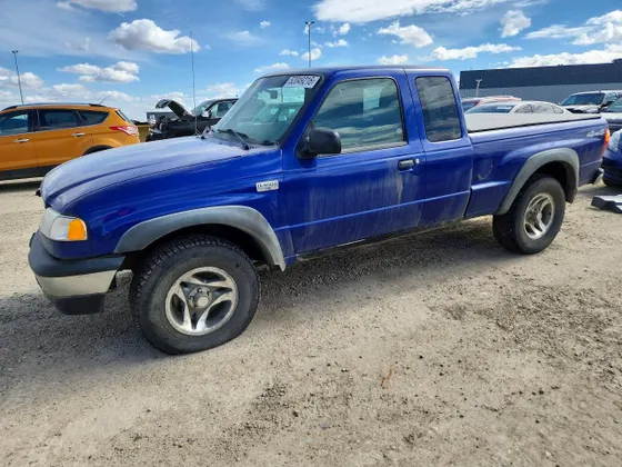 2004 Mazda B-Series 4WD Truck SE