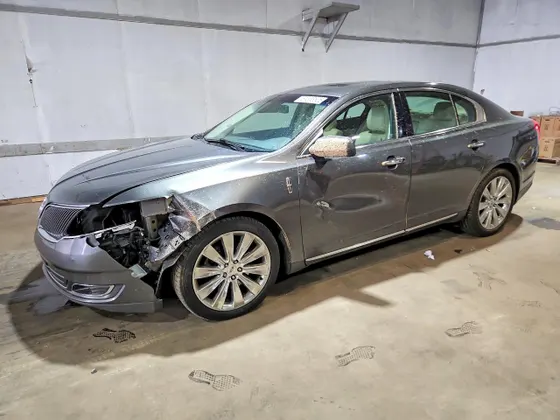 2016 Lincoln MKS EcoBoost