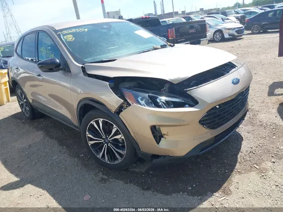2021 Ford Escape SE