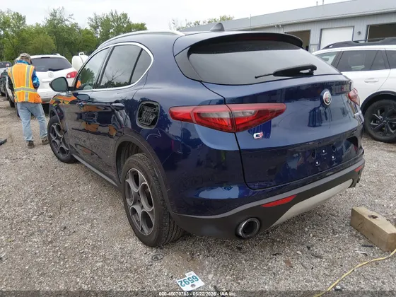 2018 Alfa Romeo Stelvio Ti