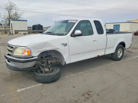 1998 Ford F-150 Standard F150