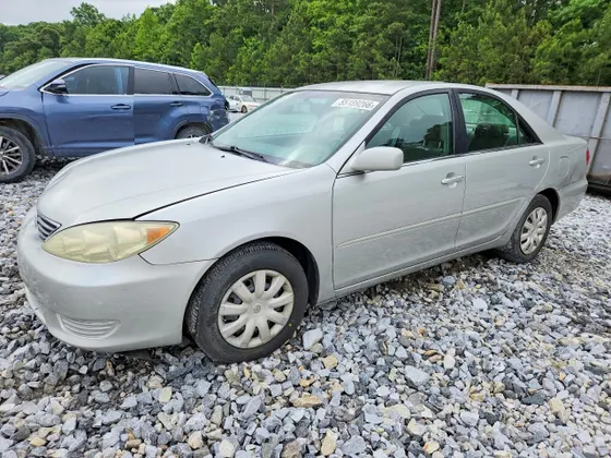 2006 Toyota Camry LE