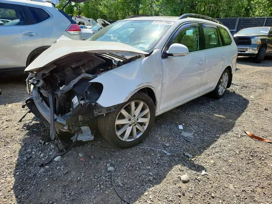 2012 Volkswagen Jetta SportWagen S