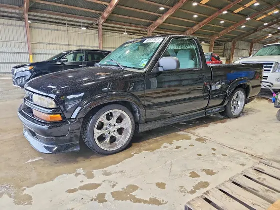 1999 Chevrolet S-10 LS