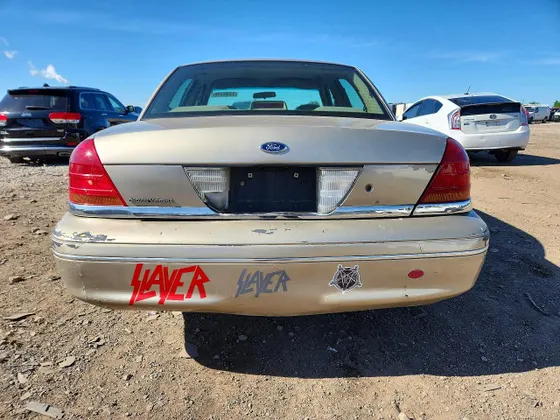 1999 Ford Crown Victoria