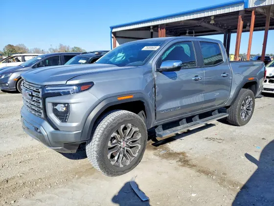 2023 GMC Canyon 4WD Denali