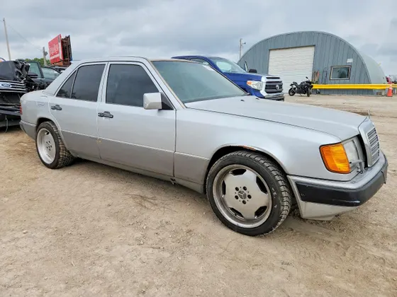 1991 Mercedes-Benz 300 Series 300E